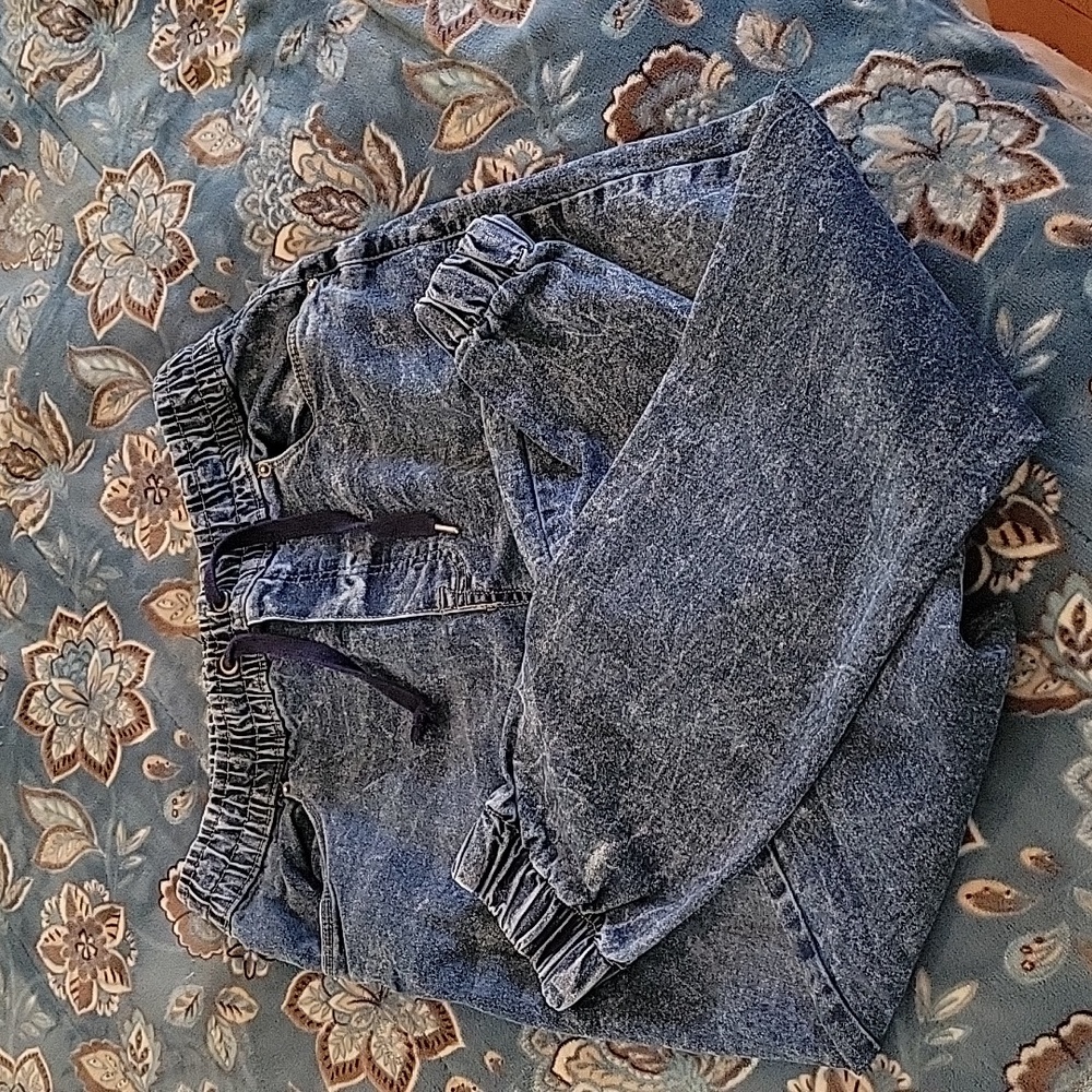 Elastic mom jeans